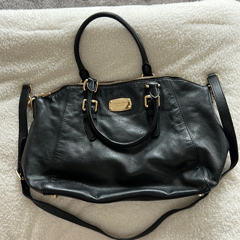 Michael Kors black leather purse